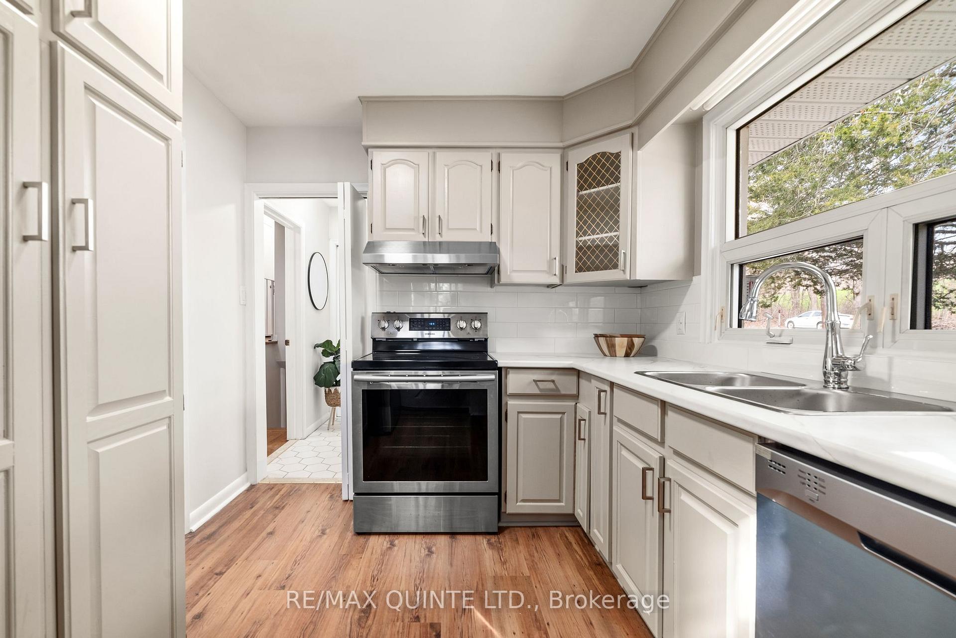 Photo 14 of 157 Lock Road, Quinte West, Murray Ward — HOMEH
