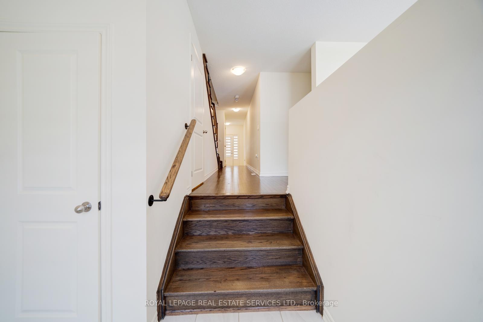 Photo 7 of 530 Danks Ridge Drive, Ajax, South East — HOMEH