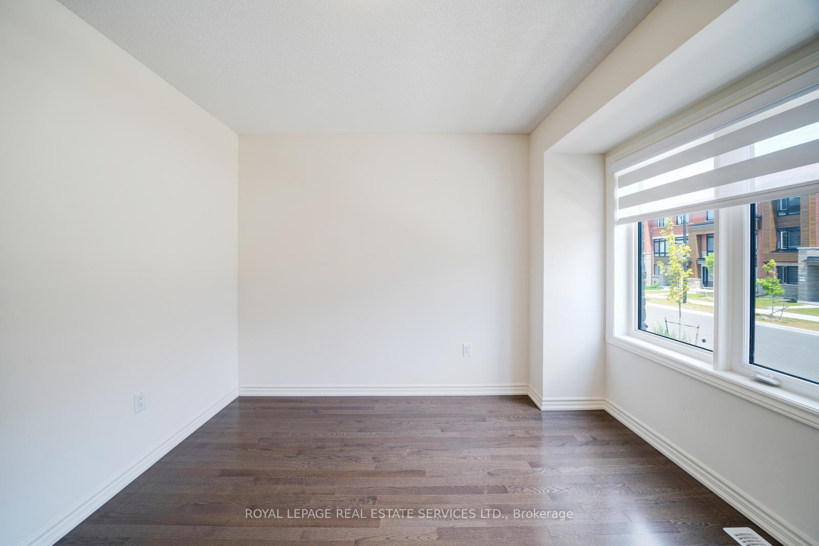 Photo 11 of 530 Danks Ridge Drive, Ajax, South East — HOMEH