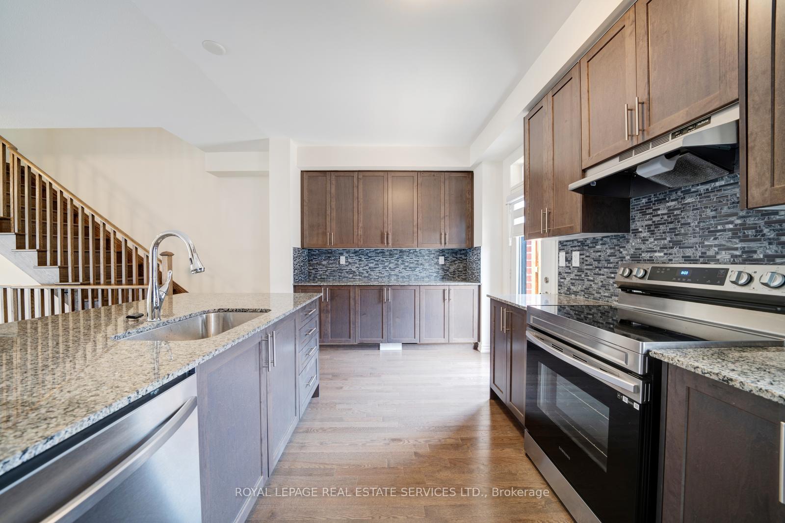 Photo 22 of 530 Danks Ridge Drive, Ajax, South East — HOMEH