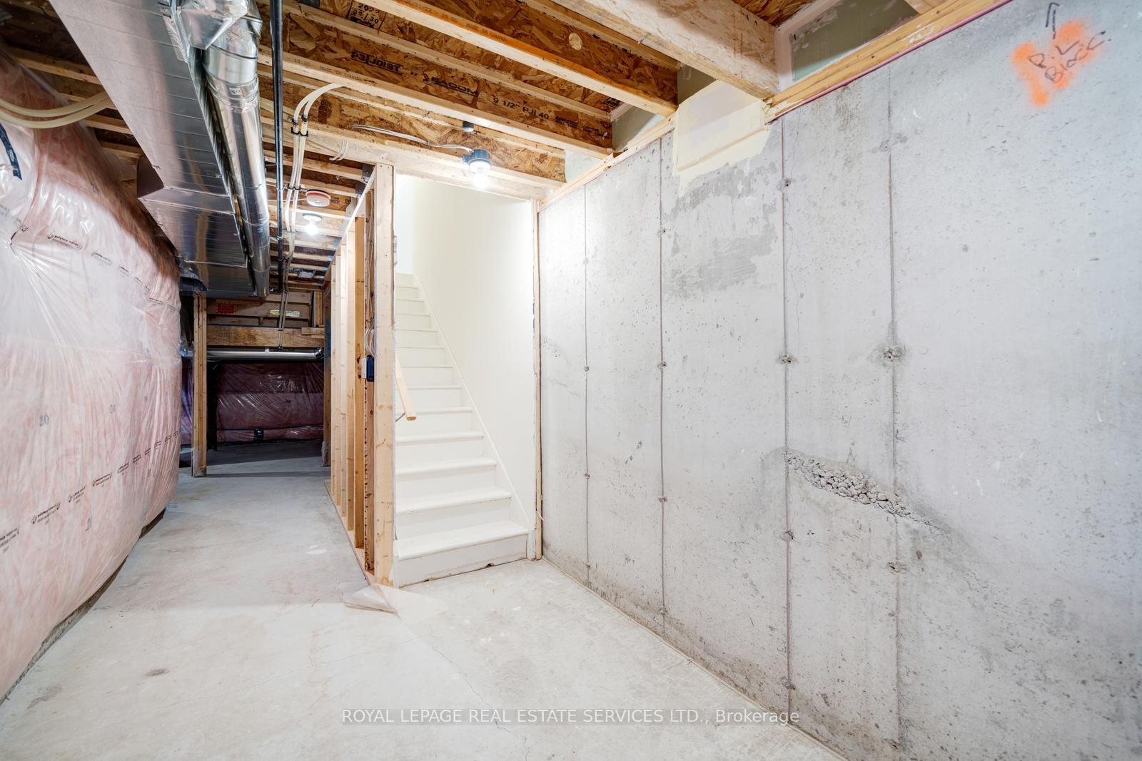 Photo 36 of 530 Danks Ridge Drive, Ajax, South East — HOMEH