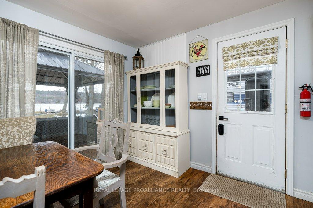 Photo 32 of 73 Prior Lane, Quinte West, Sidney Ward — HOMEH