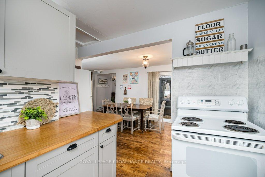 Photo 34 of 73 Prior Lane, Quinte West, Sidney Ward — HOMEH