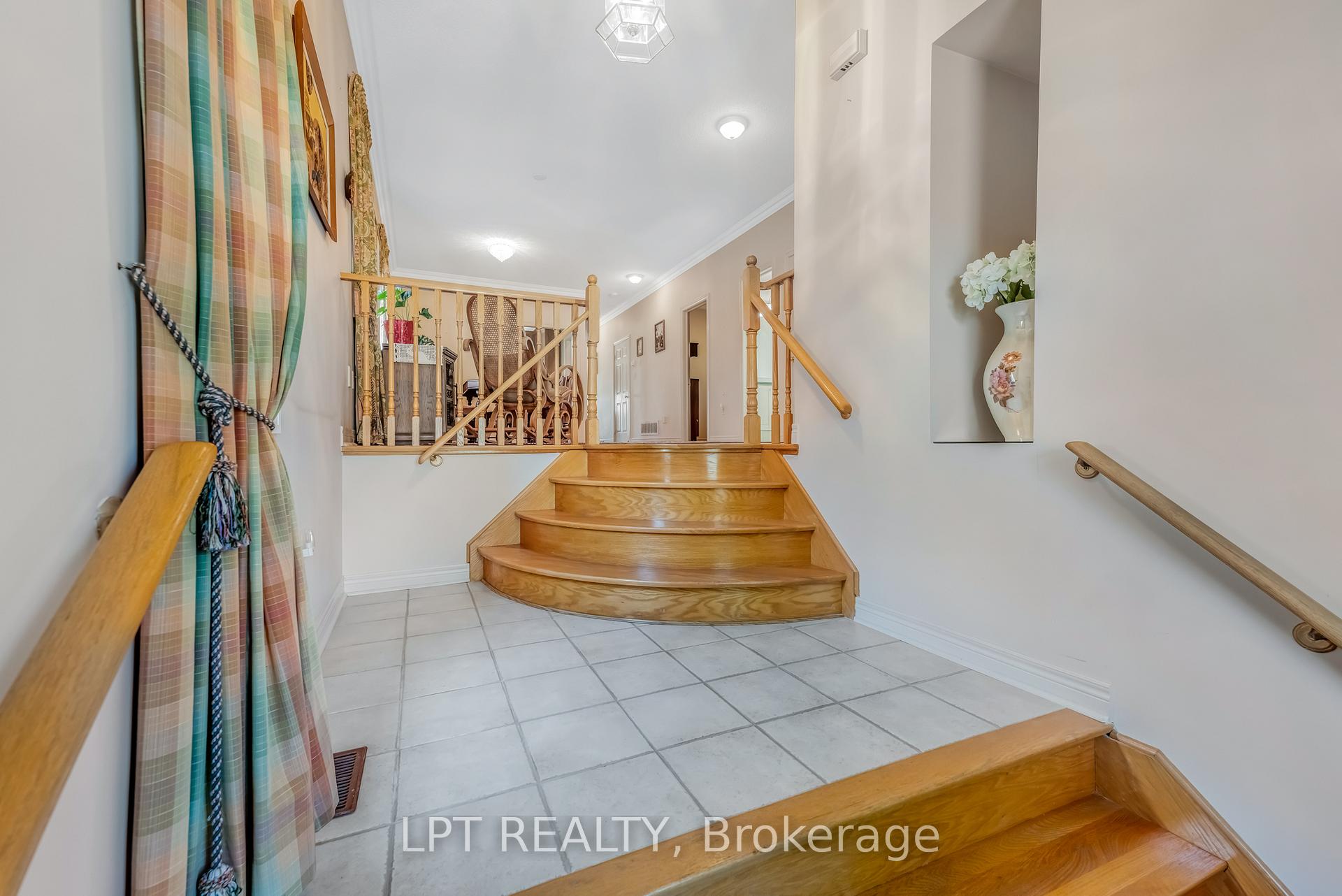 Photo 3 of 161 Deerglen Terrace, Aurora, Aurora Grove — HOMEH