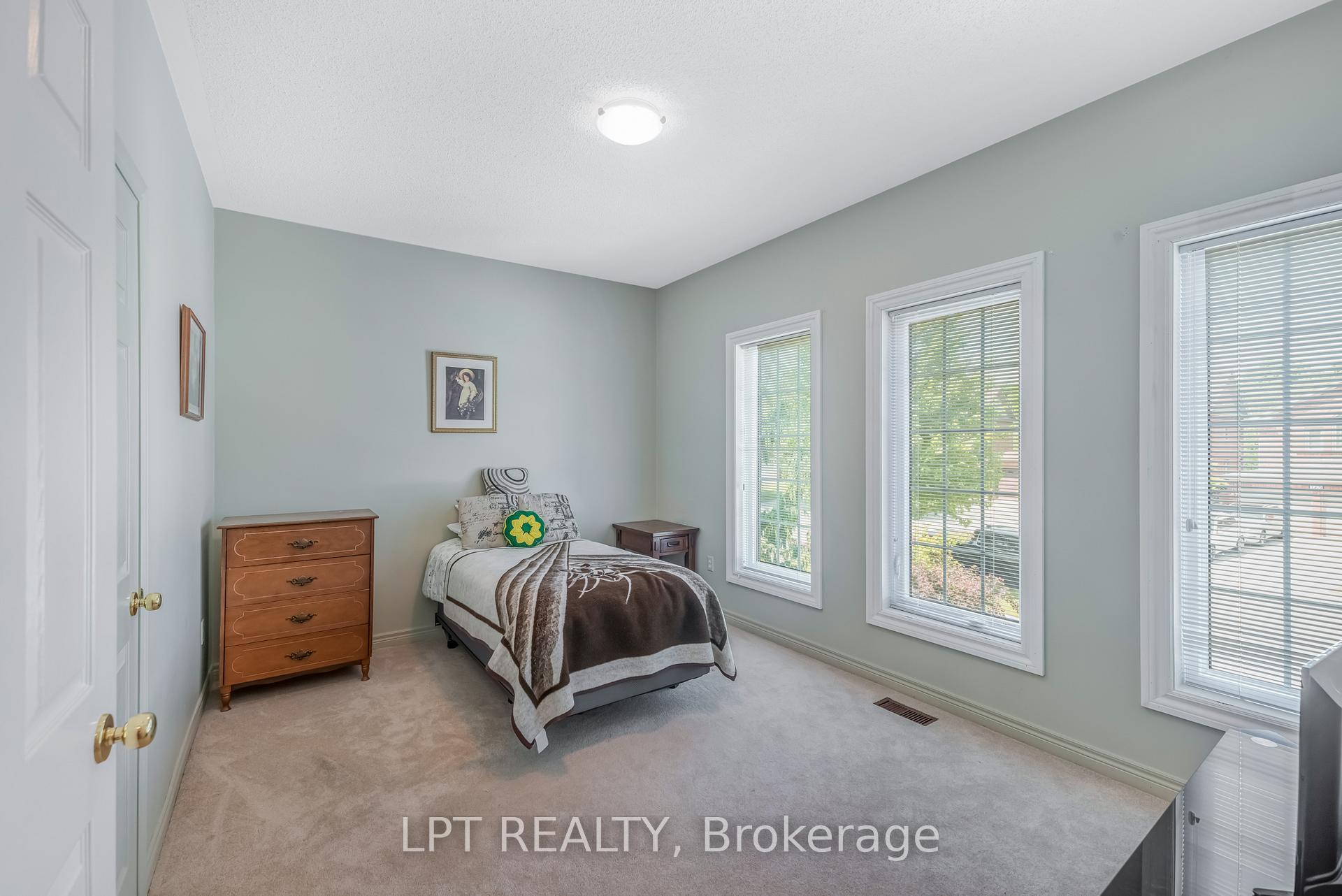 Photo 23 of 161 Deerglen Terrace, Aurora, Aurora Grove — HOMEH