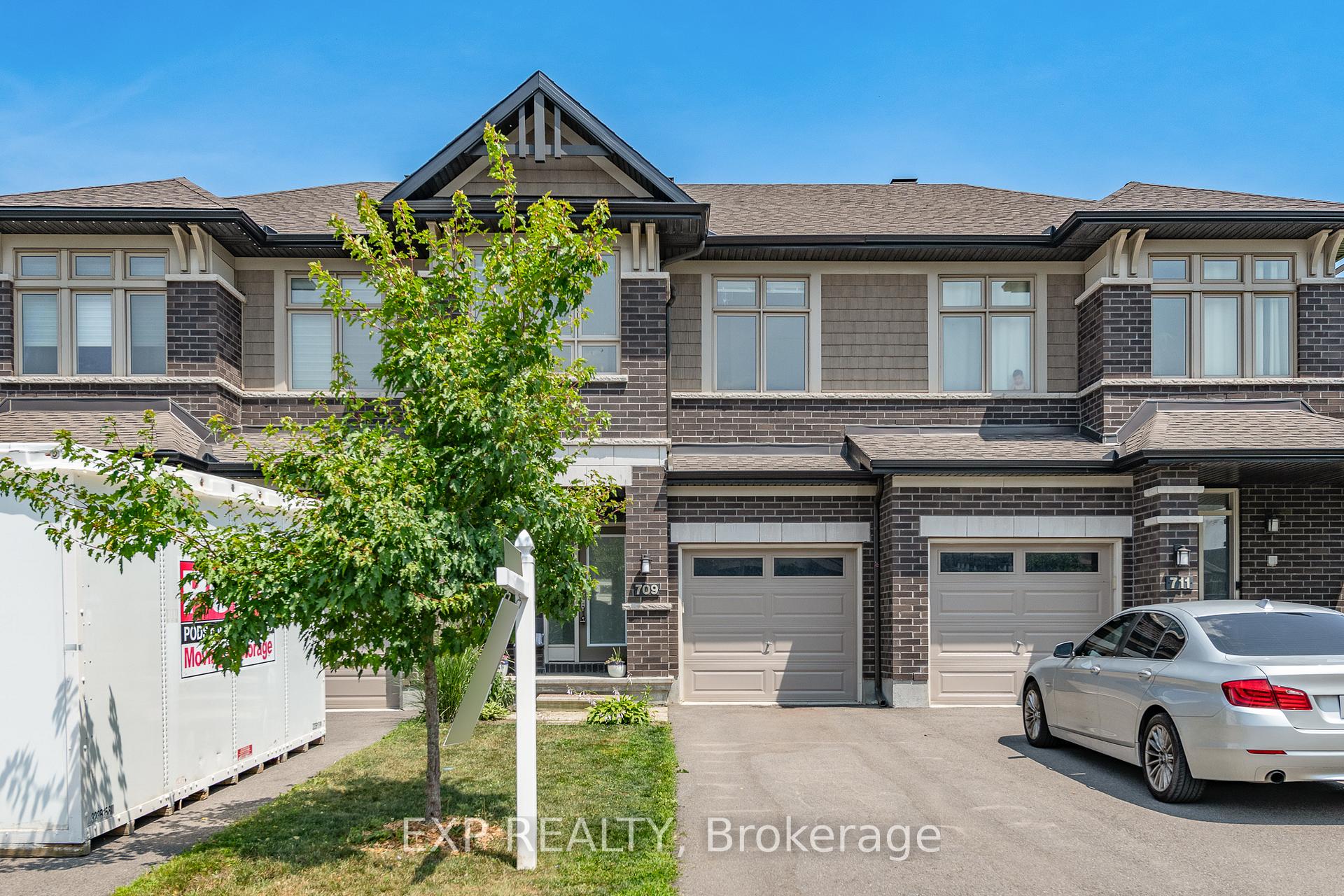 Photo 1 of 709 Capricorn Circle, Ottawa, Riverside South/Gloucester Glen — HOMEH