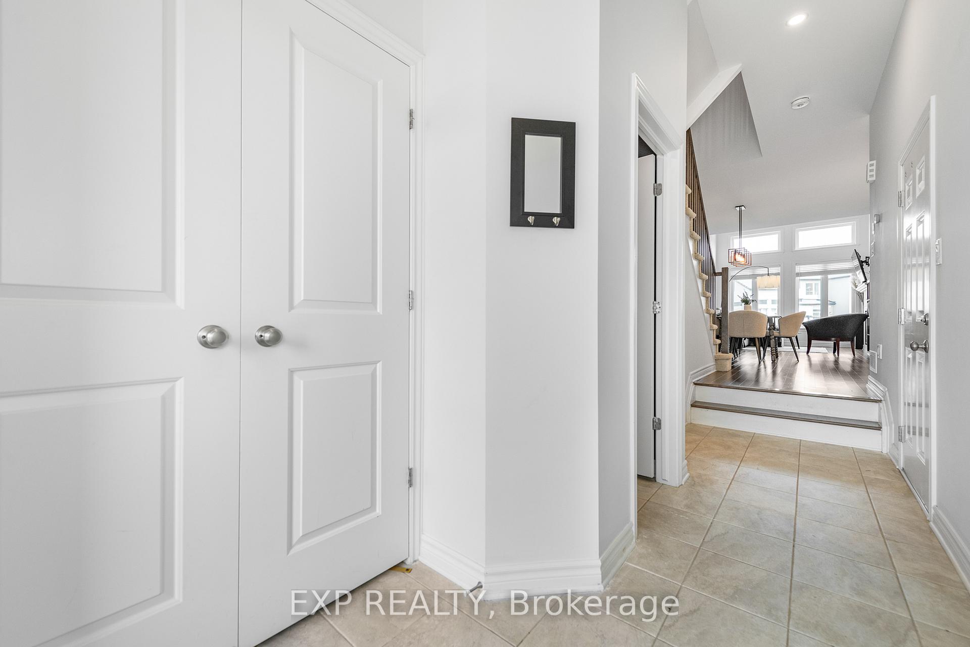 Photo 10 of 709 Capricorn Circle, Ottawa, Riverside South/Gloucester Glen — HOMEH