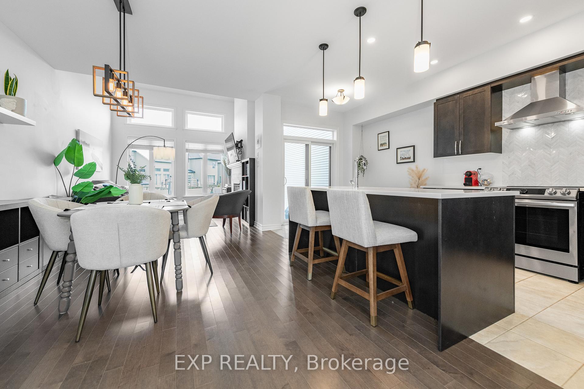 Photo 5 of 709 Capricorn Circle, Ottawa, Riverside South/Gloucester Glen — HOMEH