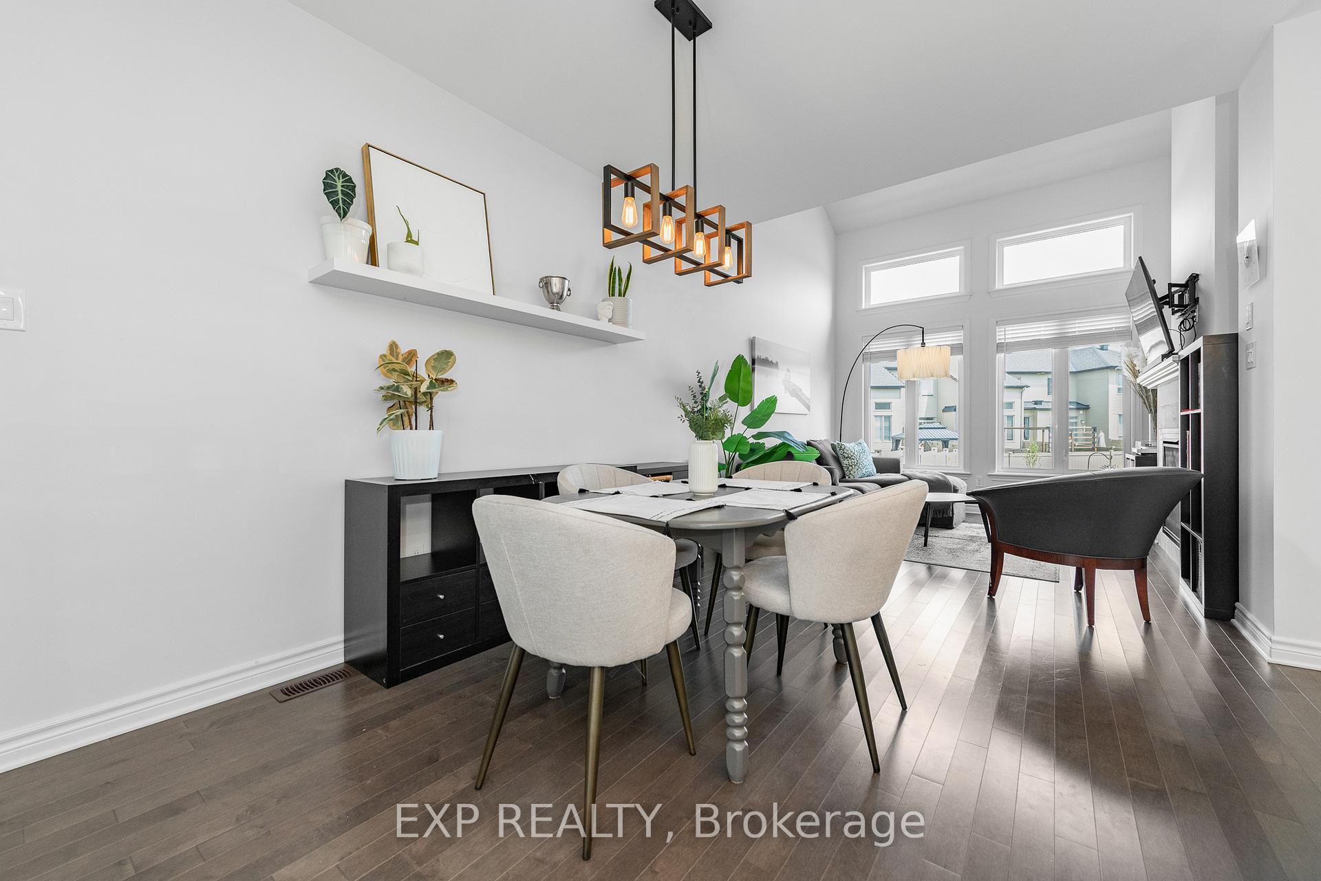 Photo 6 of 709 Capricorn Circle, Ottawa, Riverside South/Gloucester Glen — HOMEH