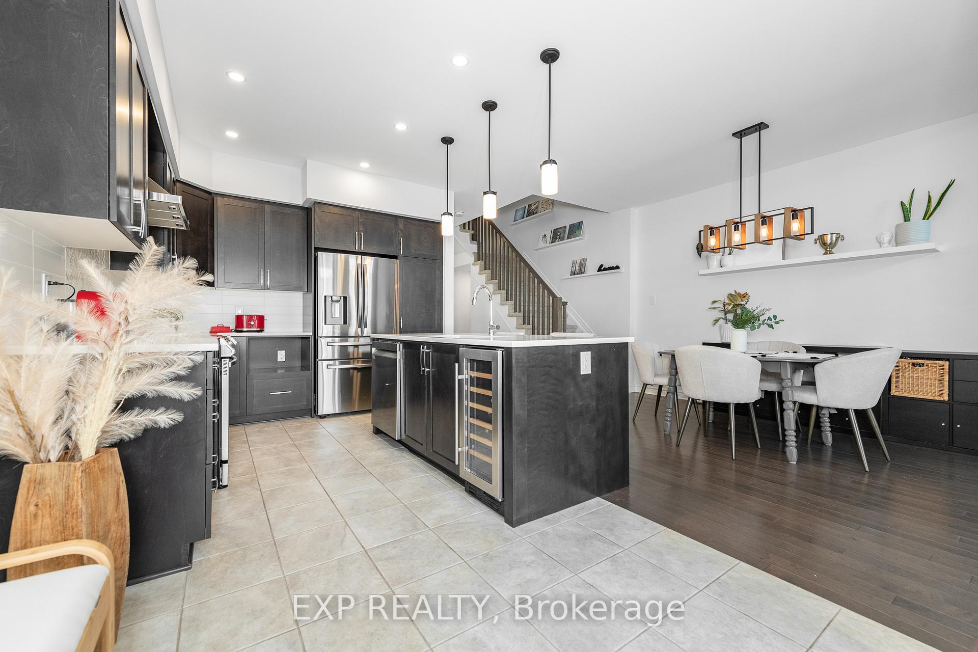 Photo 12 of 709 Capricorn Circle, Ottawa, Riverside South/Gloucester Glen — HOMEH