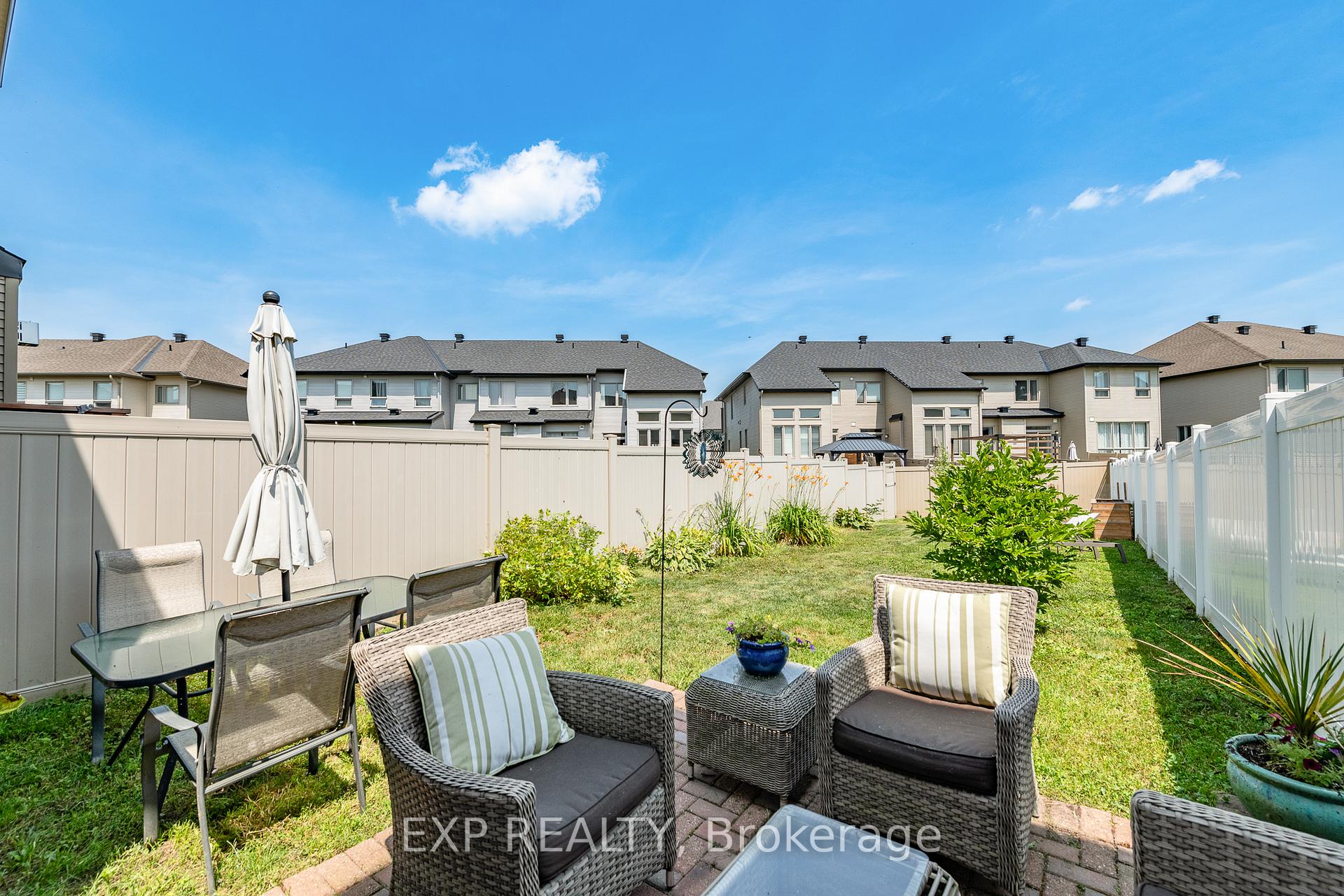 Photo 36 of 709 Capricorn Circle, Ottawa, Riverside South/Gloucester Glen — HOMEH