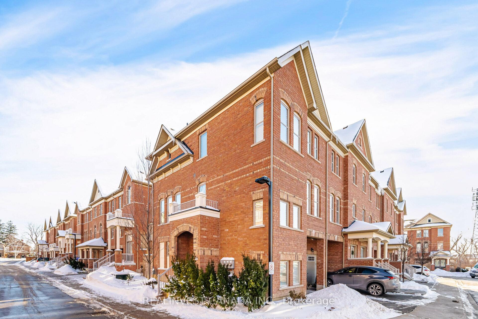 Photo 2 of 42 City Park Circle, Vaughan, West Woodbridge — HOMEH