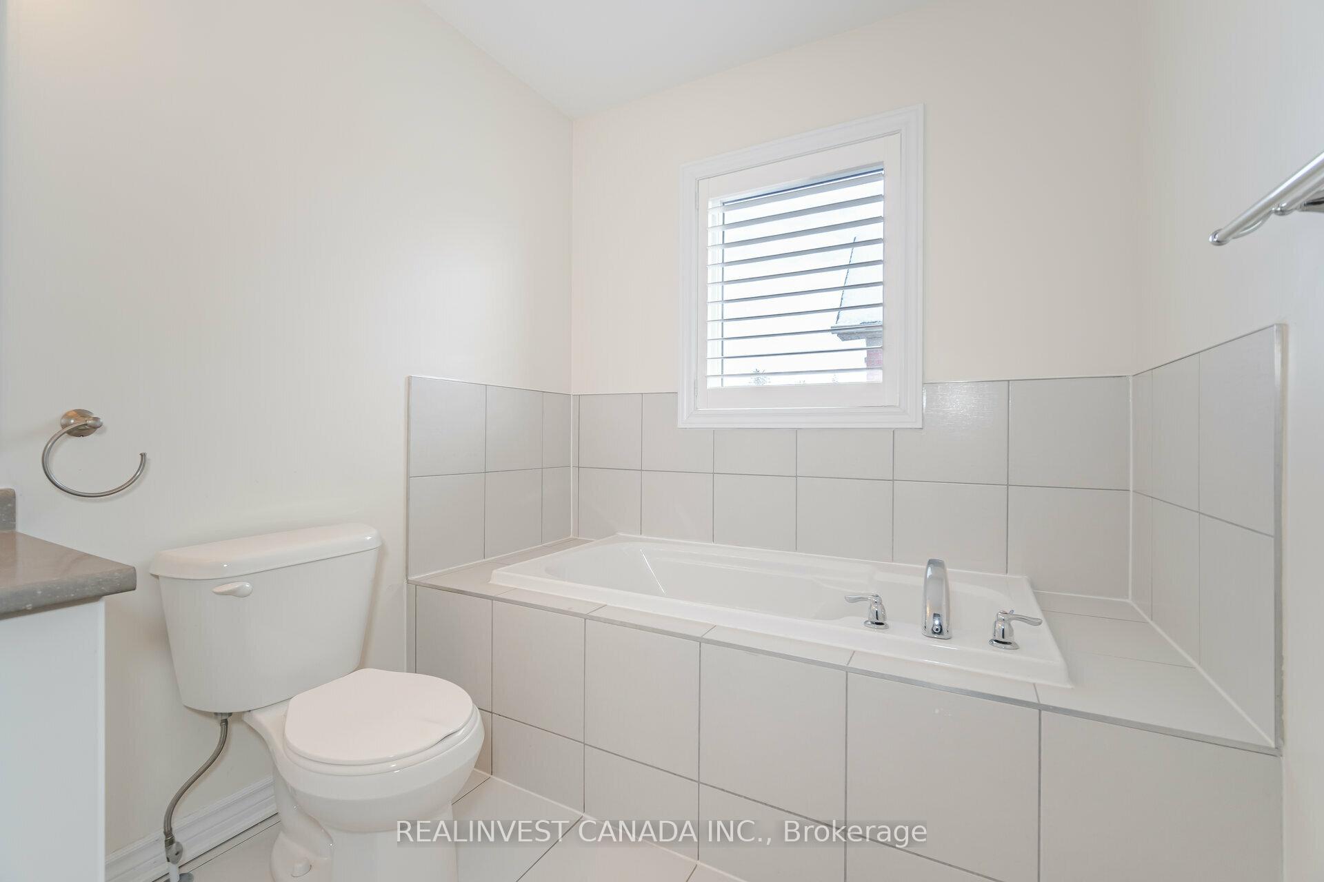 Photo 19 of 42 City Park Circle, Vaughan, West Woodbridge — HOMEH