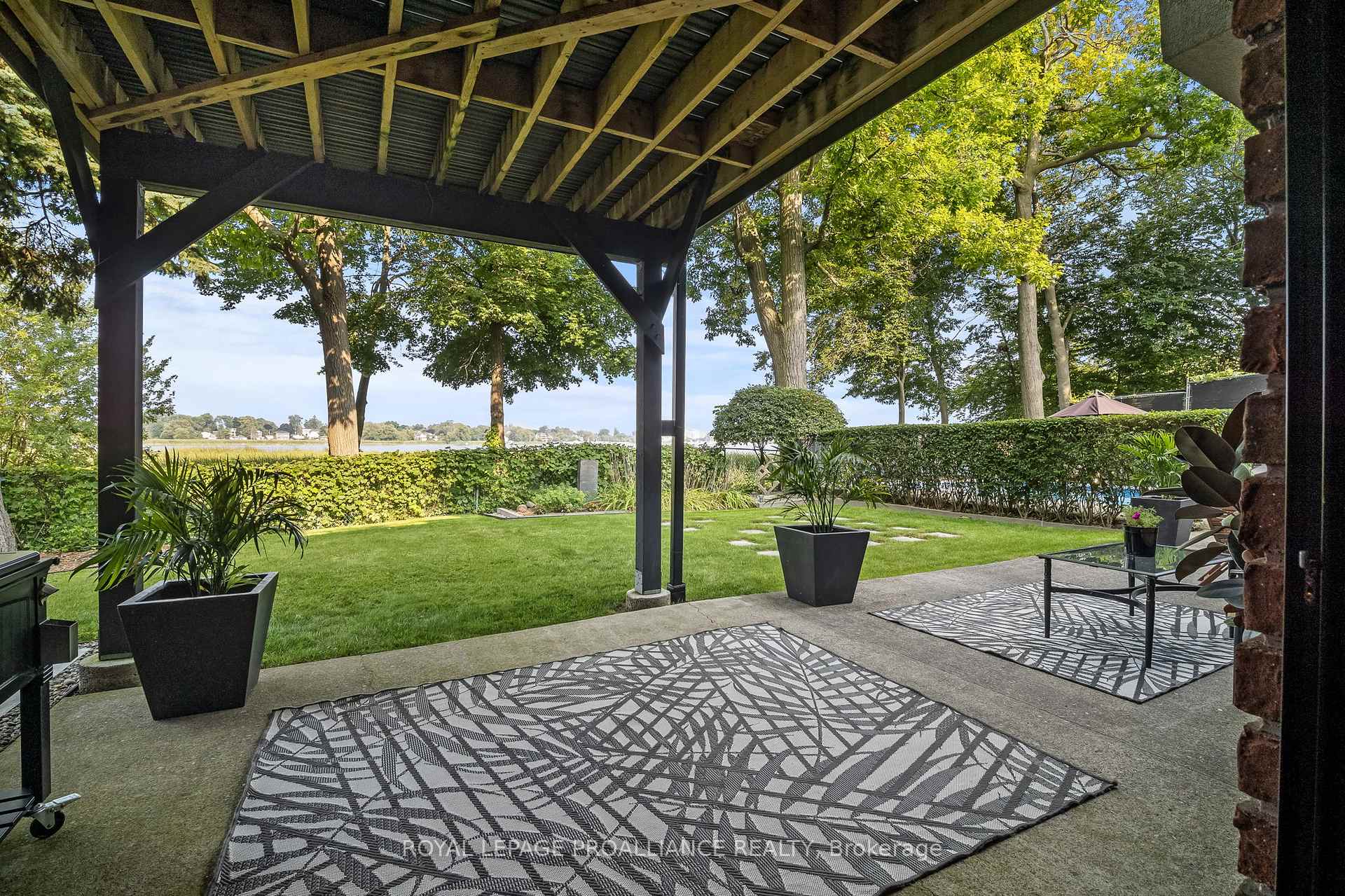 Photo 35 of 824 Elvira Court, Pickering, West Shore — HOMEH
