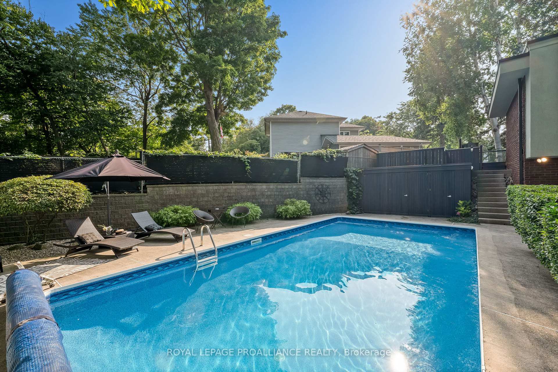 Photo 42 of 824 Elvira Court, Pickering, West Shore — HOMEH