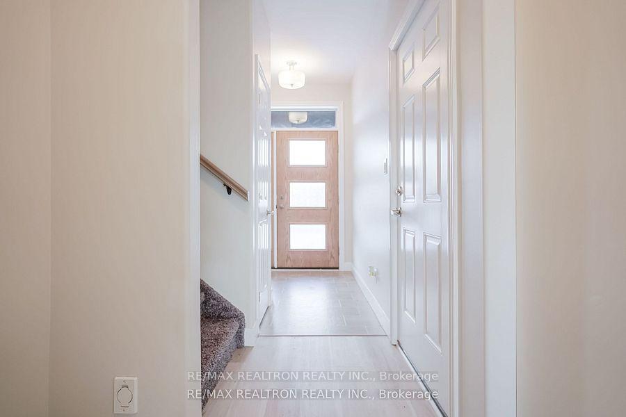 Photo 3 of 69 Ledgerock Court, Quinte West, Sidney Ward — HOMEH