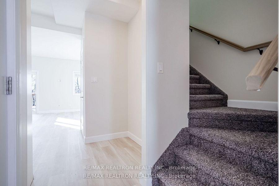 Photo 4 of 69 Ledgerock Court, Quinte West, Sidney Ward — HOMEH