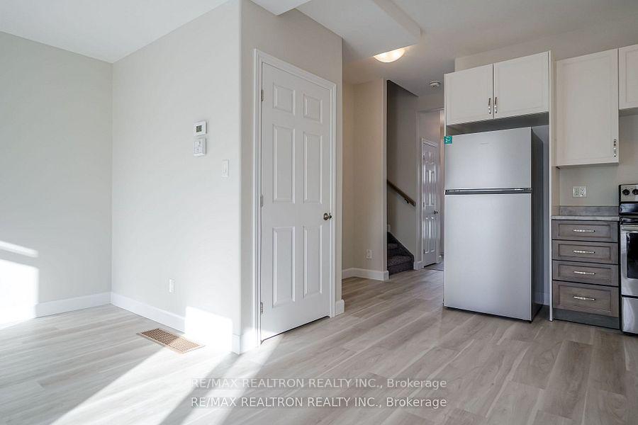 Photo 7 of 69 Ledgerock Court, Quinte West, Sidney Ward — HOMEH