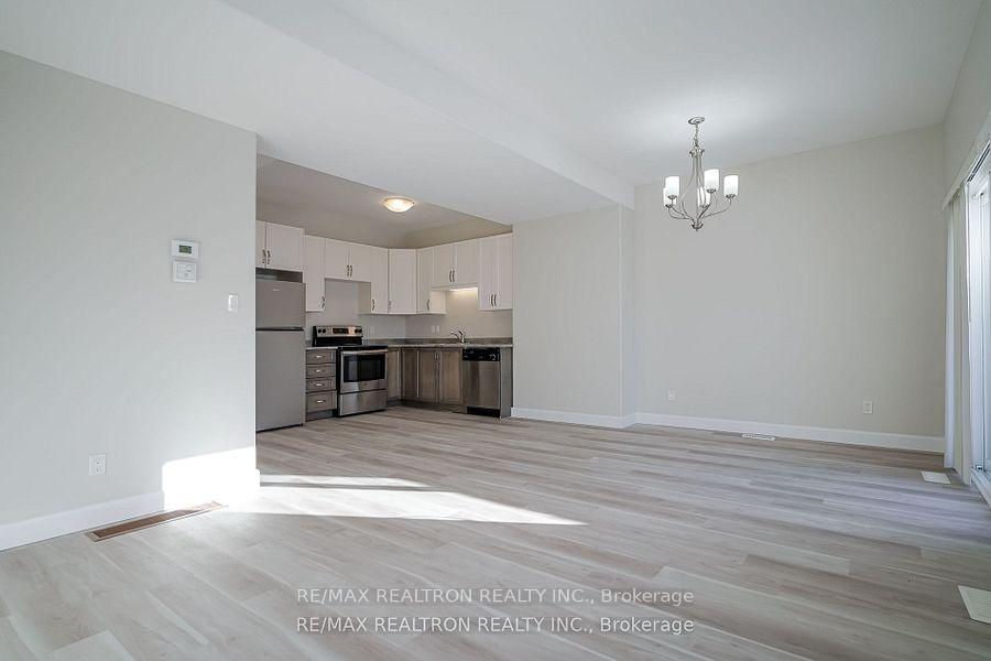 Photo 17 of 69 Ledgerock Court, Quinte West, Sidney Ward — HOMEH