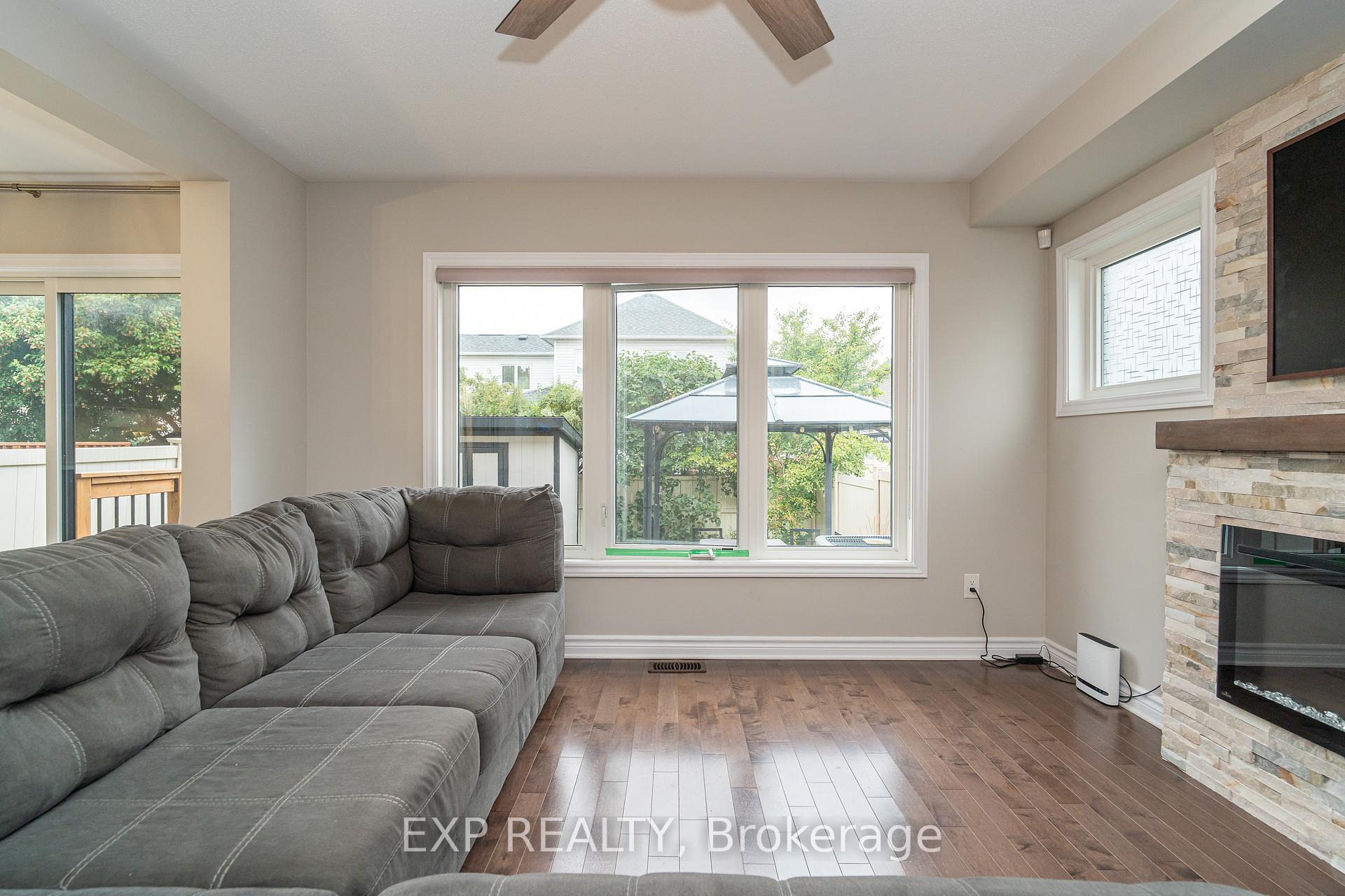 Photo 7 of 3545 Woodroffe Avenue, Ottawa, Barrhaven - Strandherd — HOMEH