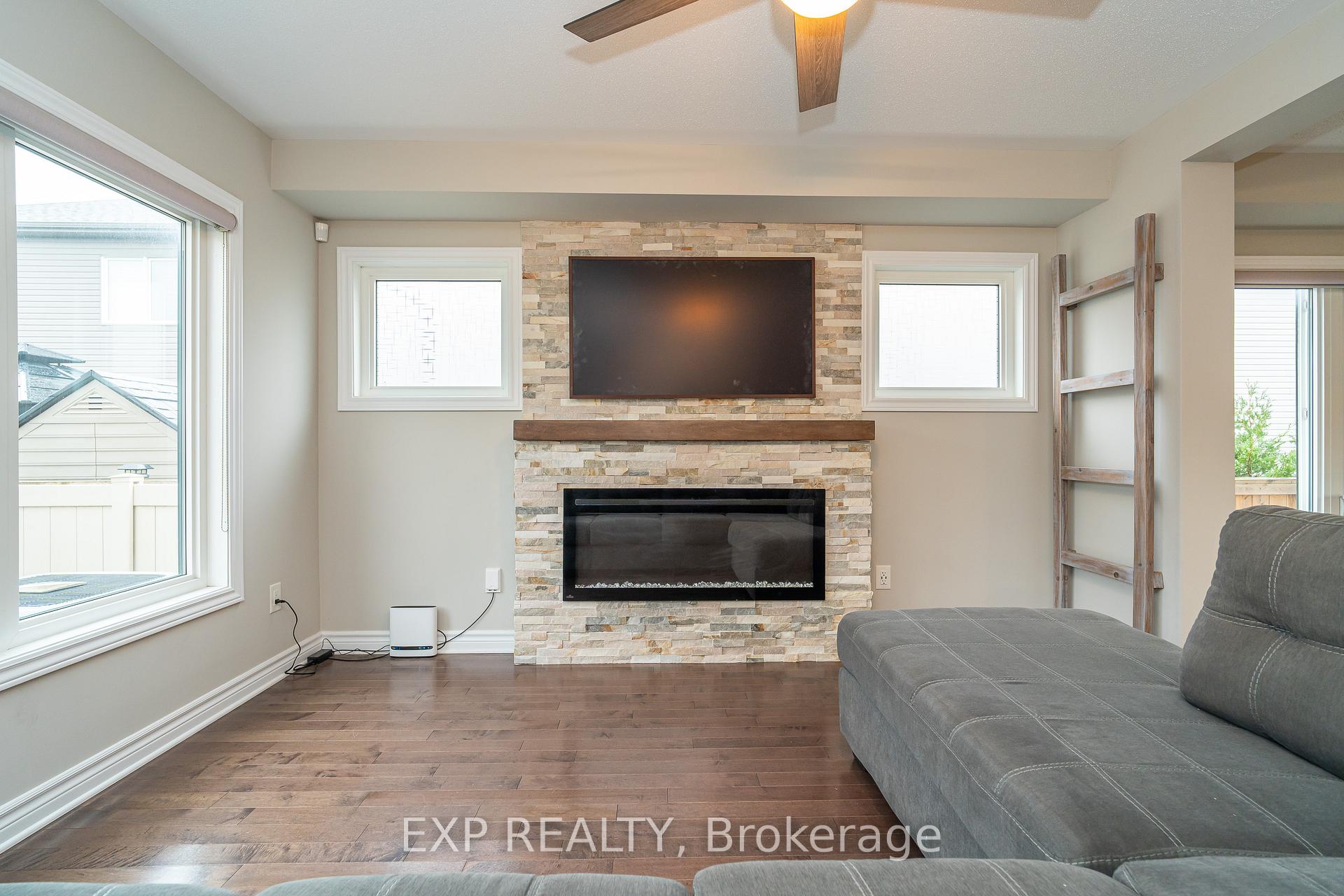 Photo 16 of 3545 Woodroffe Avenue, Ottawa, Barrhaven - Strandherd — HOMEH