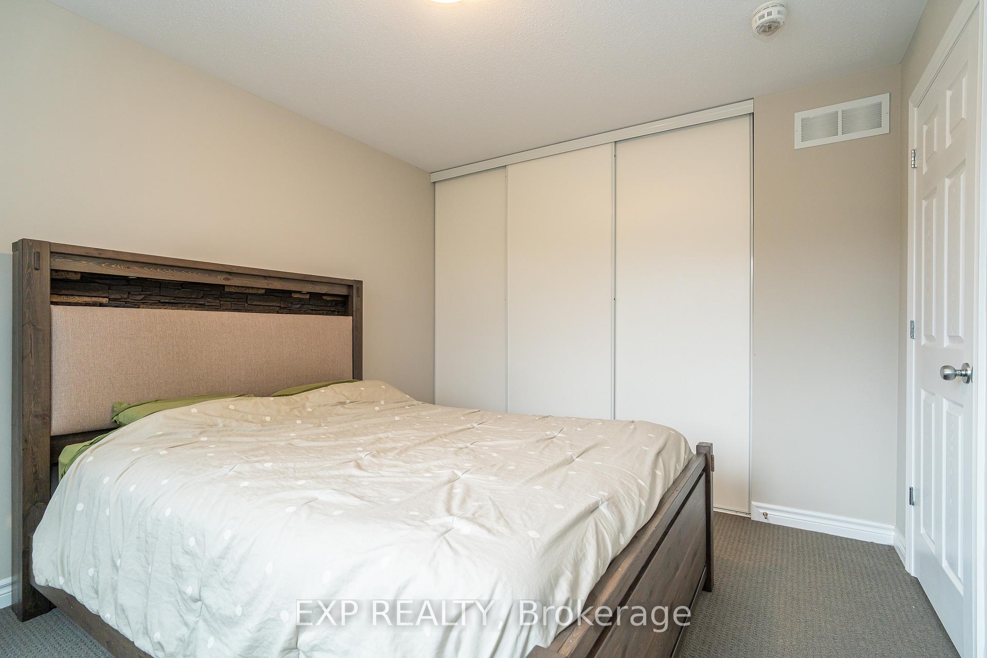 Photo 25 of 3545 Woodroffe Avenue, Ottawa, Barrhaven - Strandherd — HOMEH