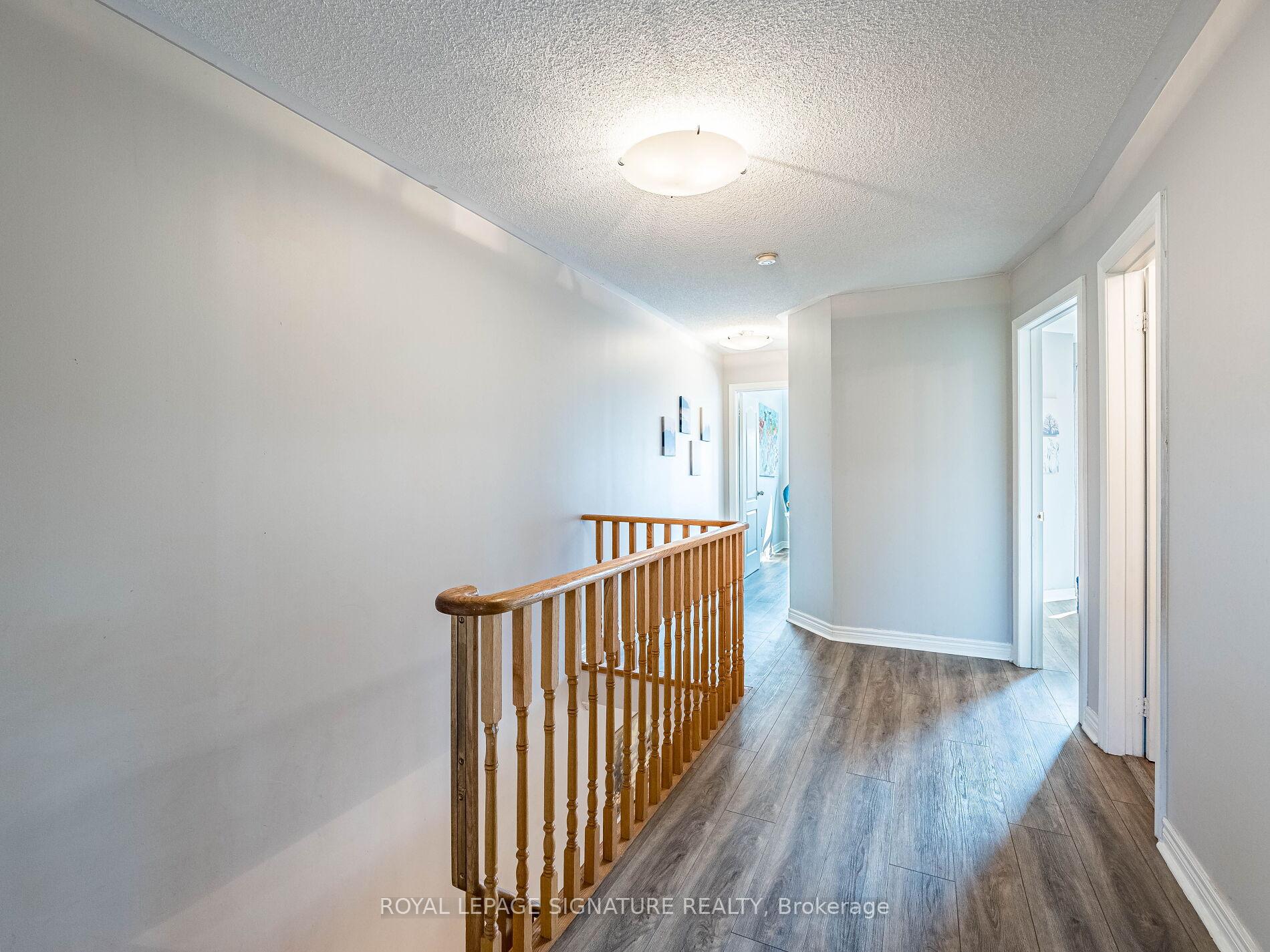Photo 17 of 152 Lindenshire Avenue, Vaughan, Maple — HOMEH