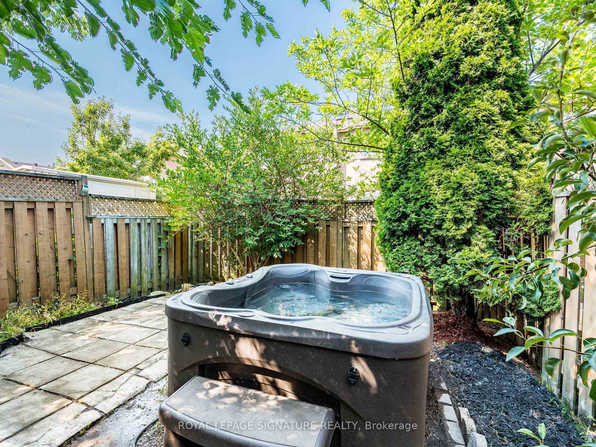 Photo 44 of 152 Lindenshire Avenue, Vaughan, Maple — HOMEH