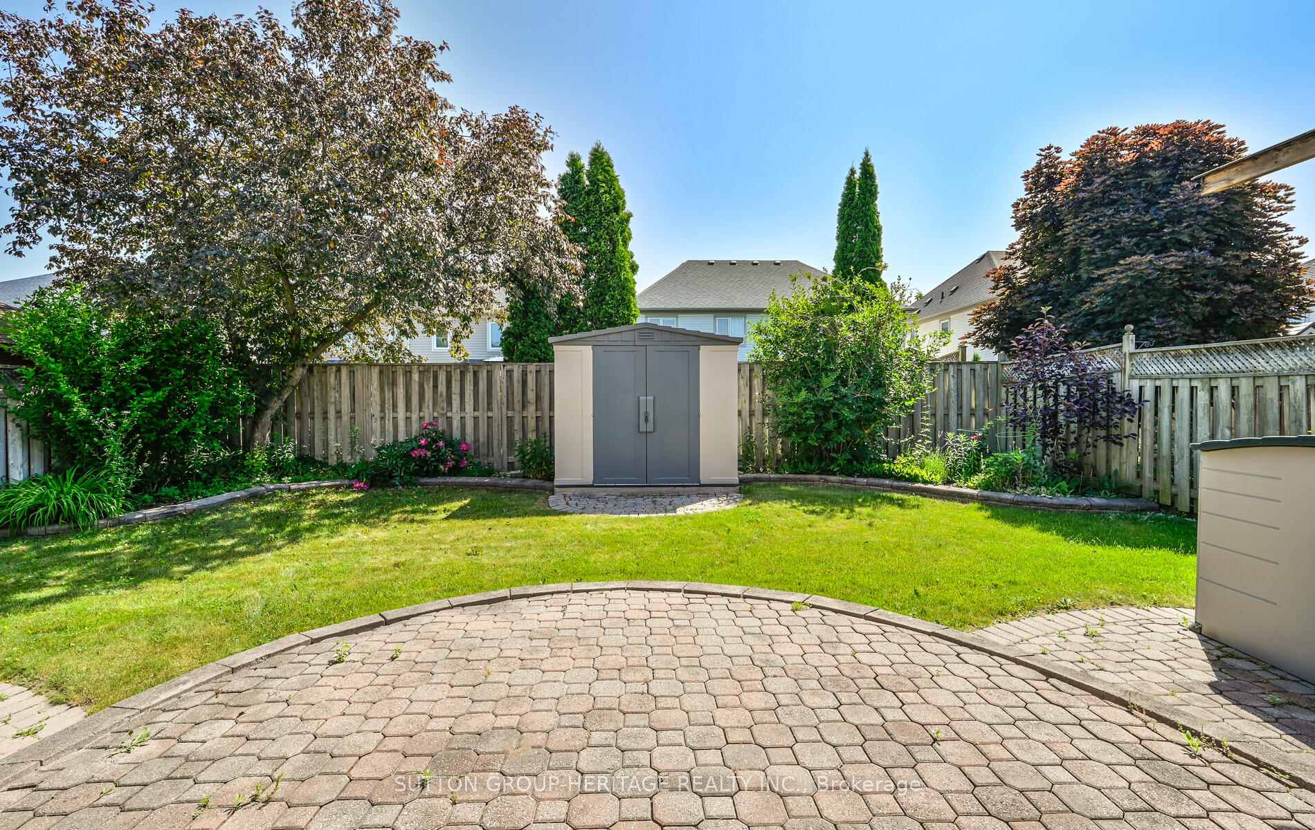 Photo 29 of 49 Valleywood Drive, Whitby, Williamsburg — HOMEH