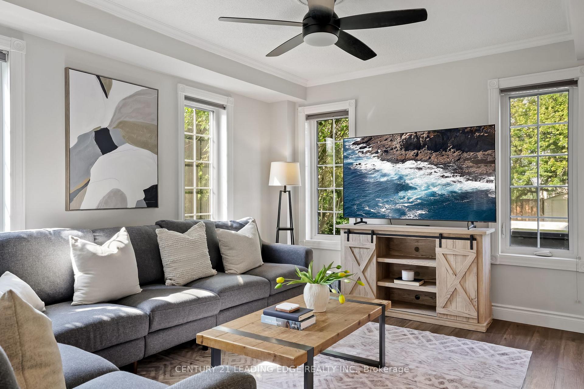 Photo 13 of 2 Four Winds Drive, Whitby, Port Whitby — HOMEH