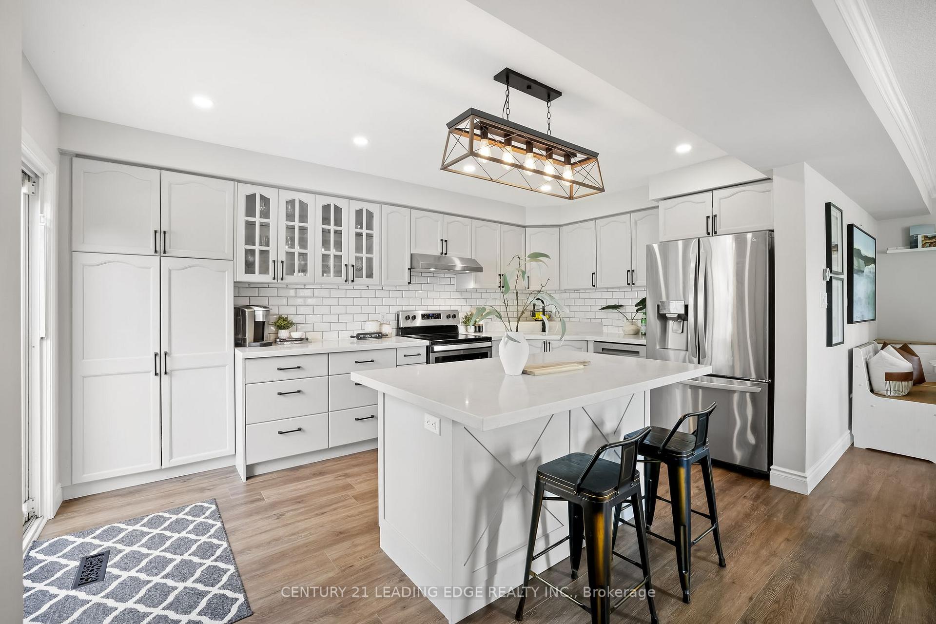 Photo 17 of 2 Four Winds Drive, Whitby, Port Whitby — HOMEH