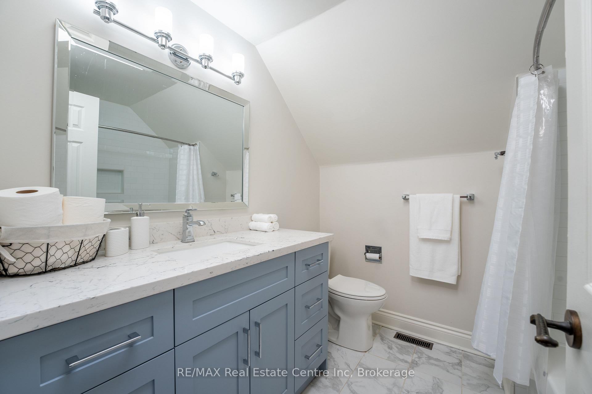 Photo 13 of 1207 Halsey Lane, Pickering, Liverpool — HOMEH