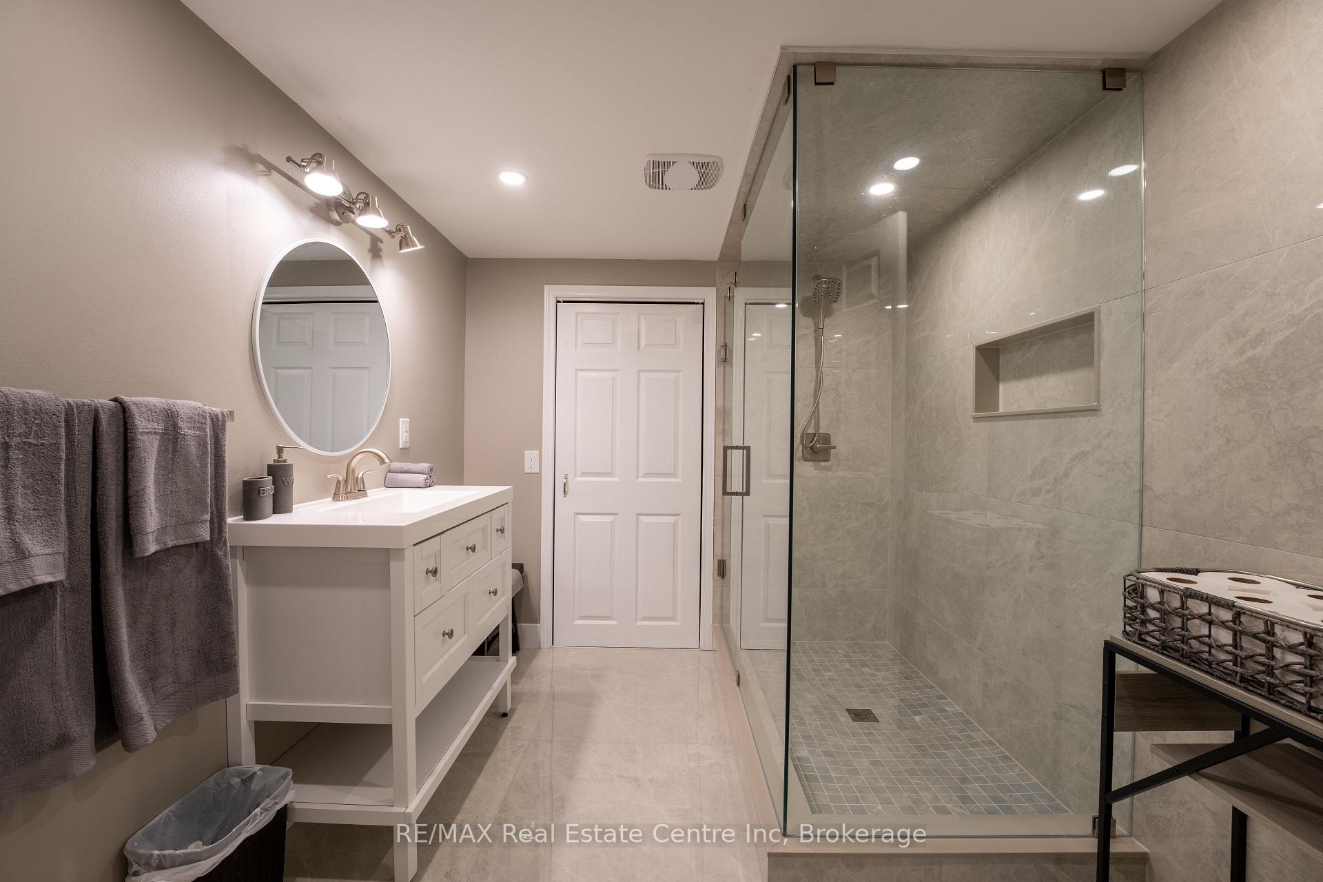 Photo 25 of 1207 Halsey Lane, Pickering, Liverpool — HOMEH