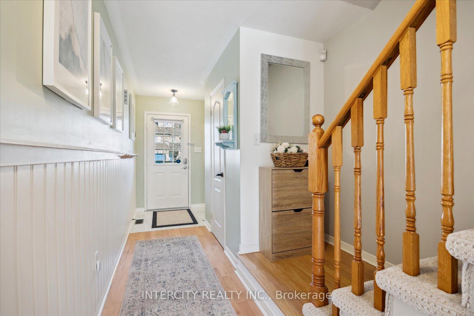 Photo 6 of 372 Sparrow Circle, Pickering, Highbush — HOMEH