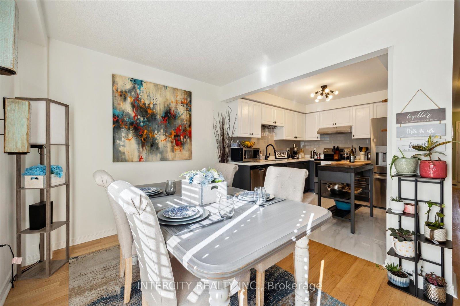 Photo 7 of 372 Sparrow Circle, Pickering, Highbush — HOMEH