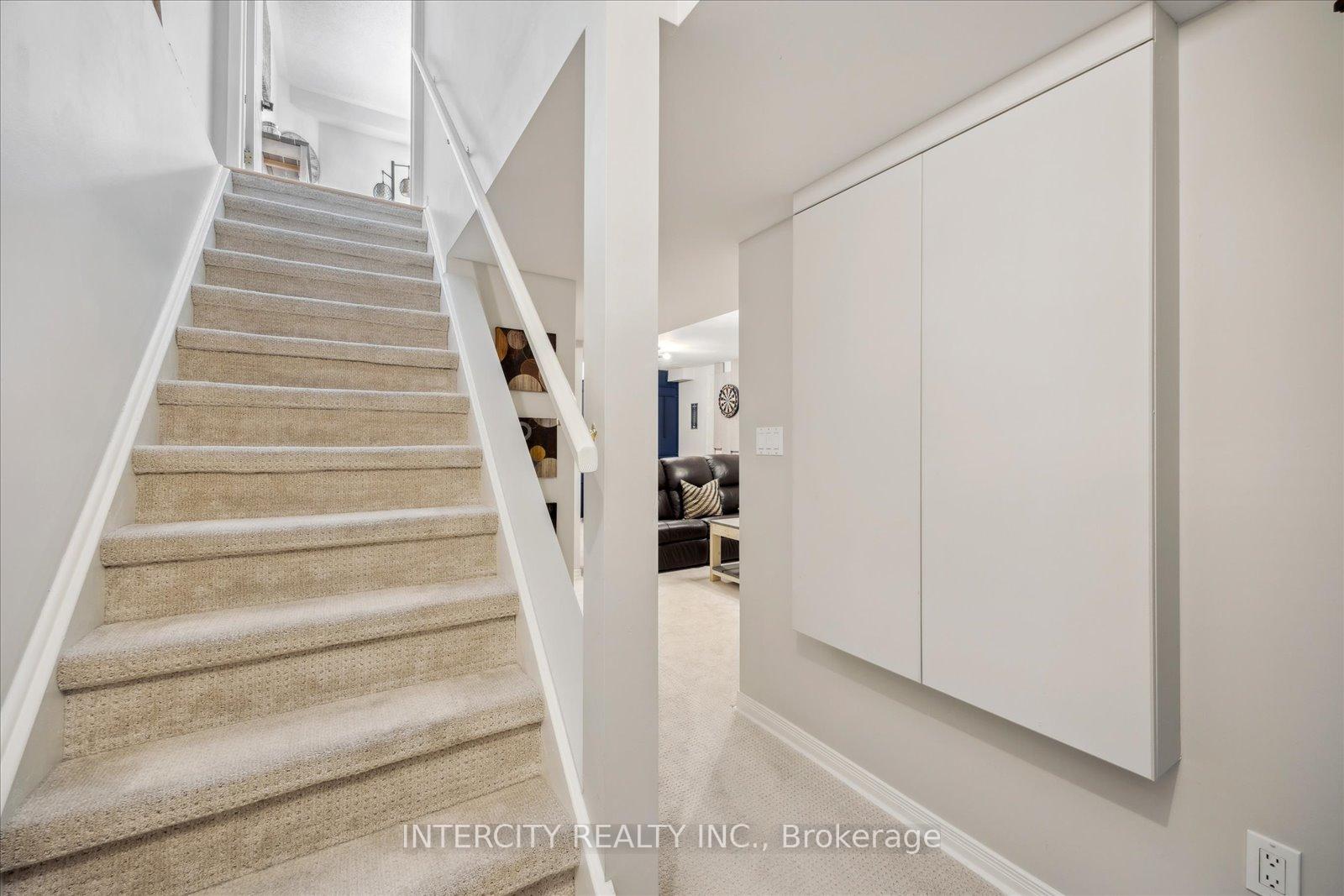 Photo 26 of 372 Sparrow Circle, Pickering, Highbush — HOMEH