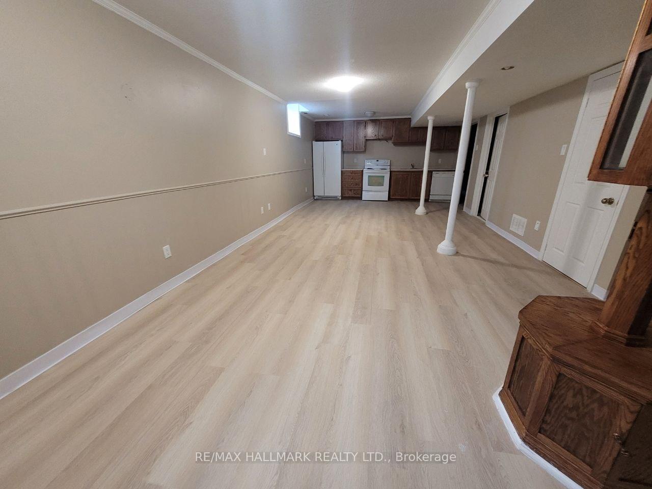 Photo 5 of 46 Crooked Stick Road, Vaughan, Glen Shields — HOMEH