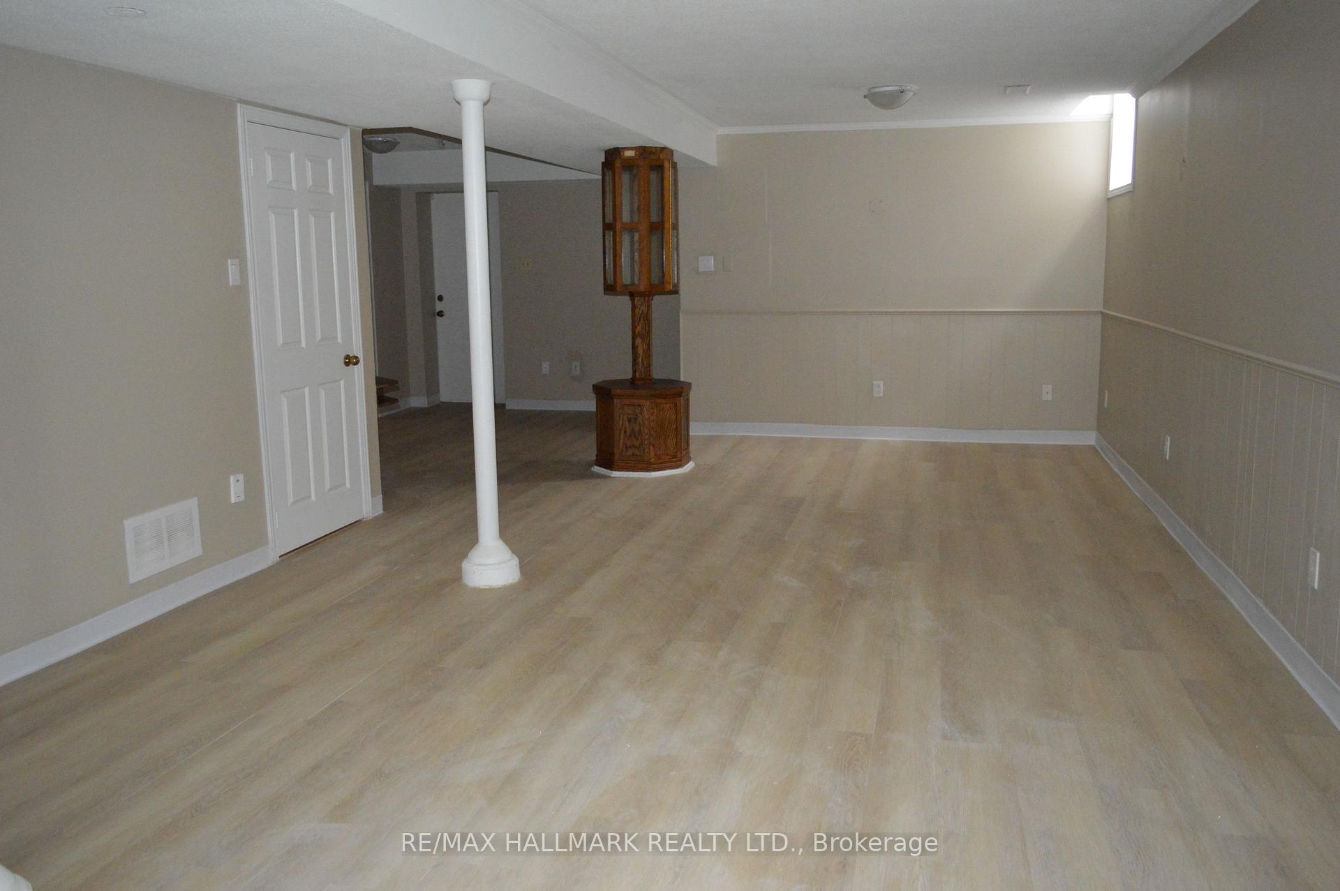 Photo 7 of 46 Crooked Stick Road, Vaughan, Glen Shields — HOMEH