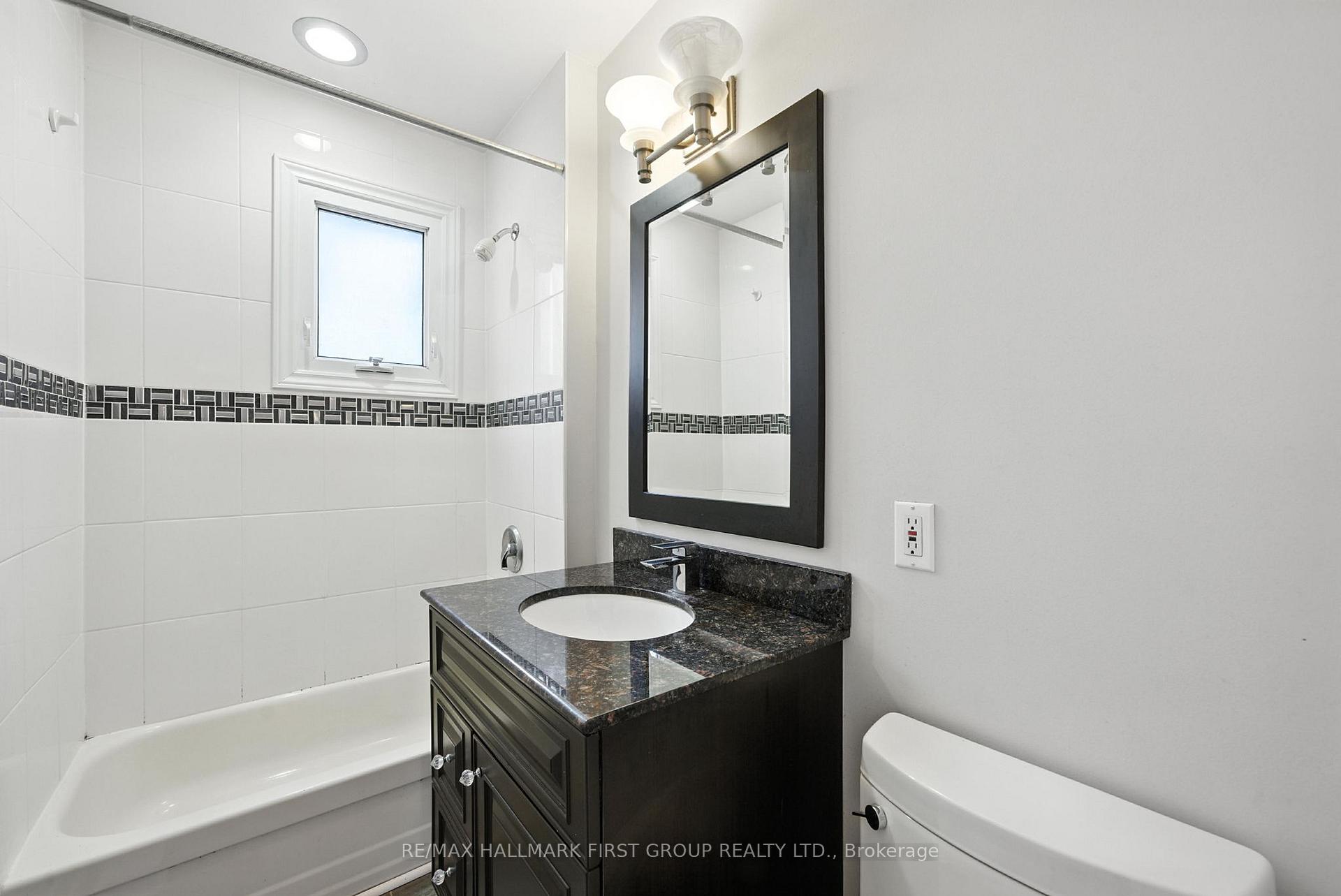 Photo 22 of 220 Centre Street S, Whitby, Downtown Whitby — HOMEH