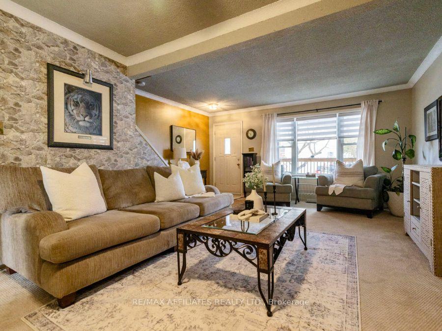 Photo 7 of 206 Harriet Street, Arnprior — HOMEH