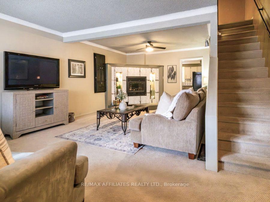 Photo 9 of 206 Harriet Street, Arnprior — HOMEH