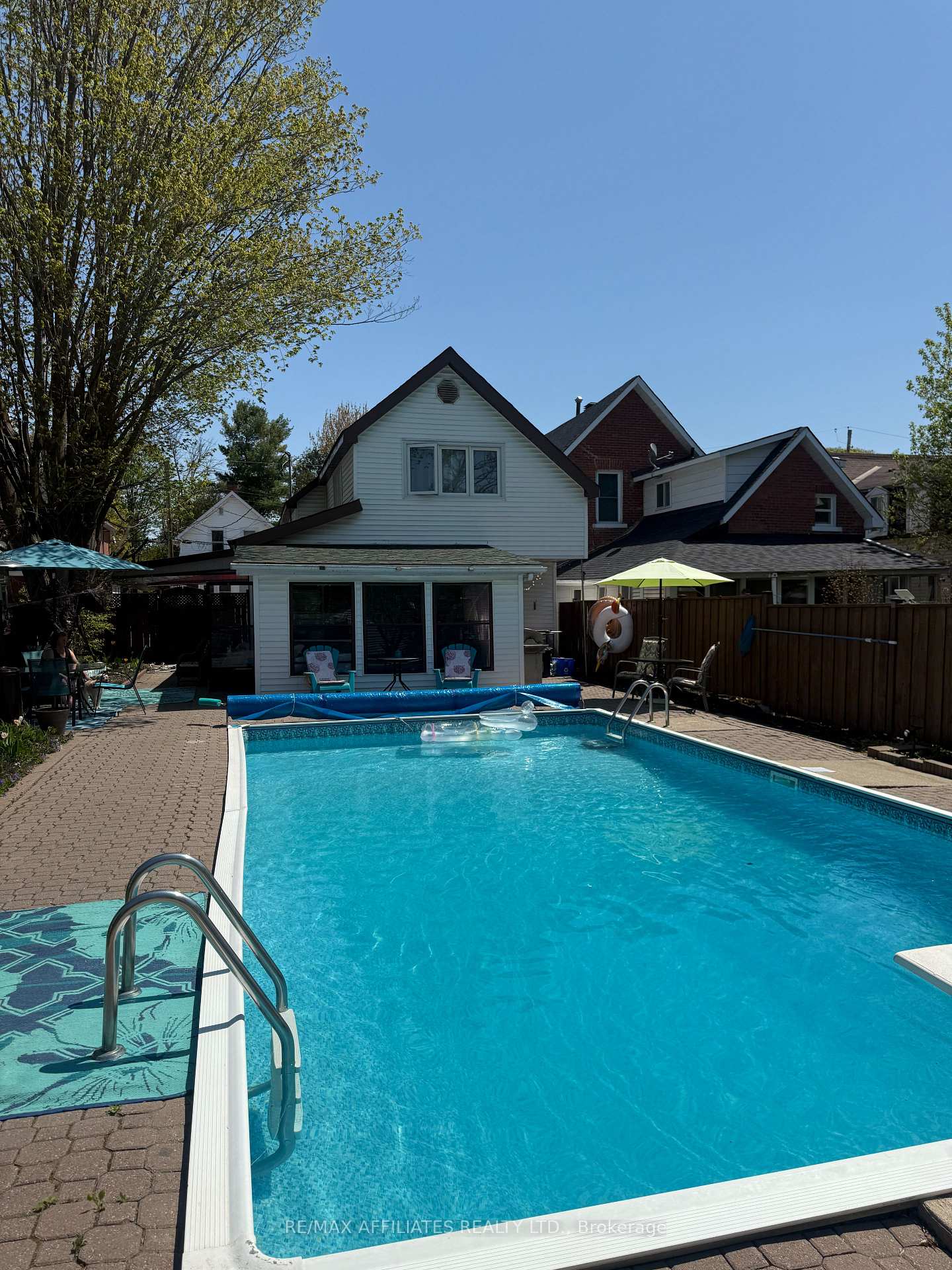 Photo 17 of 206 Harriet Street, Arnprior — HOMEH