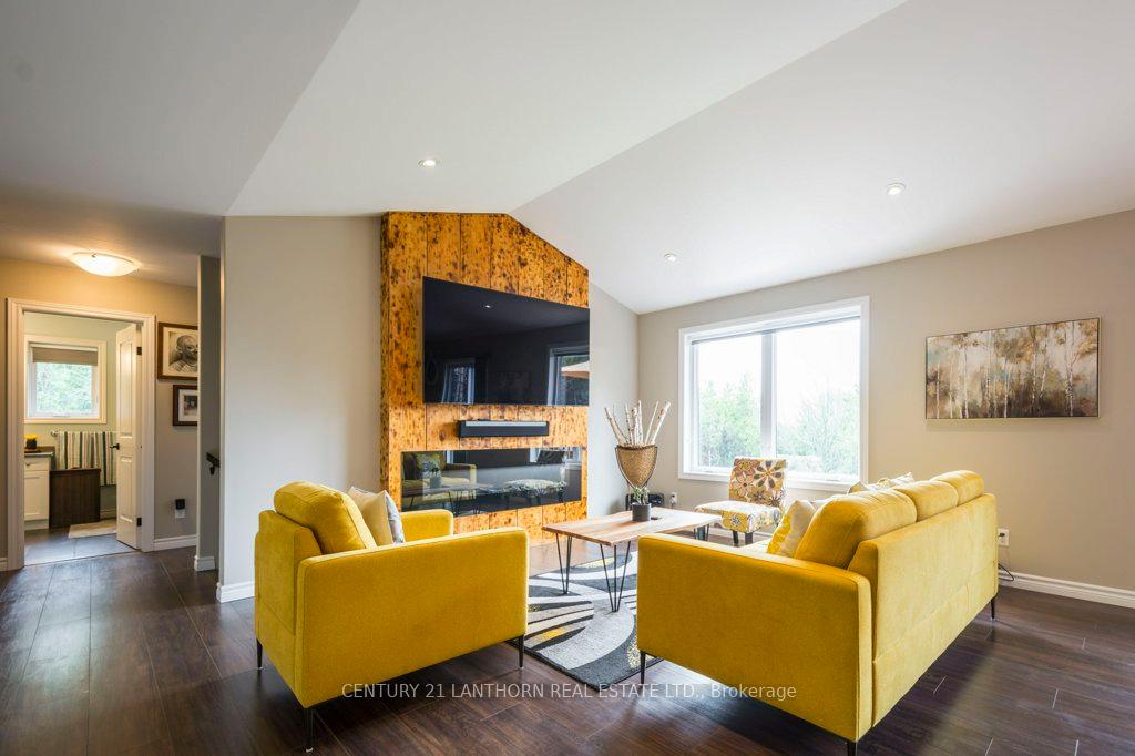Photo 10 of 1053 Smith Street, Quinte West, Murray Ward — HOMEH