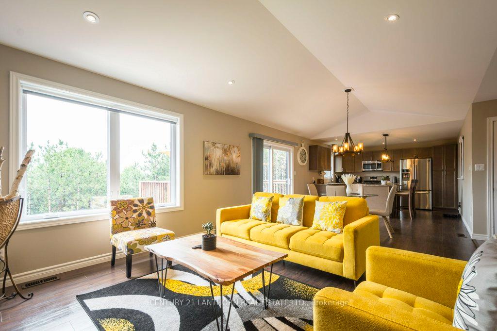 Photo 12 of 1053 Smith Street, Quinte West, Murray Ward — HOMEH