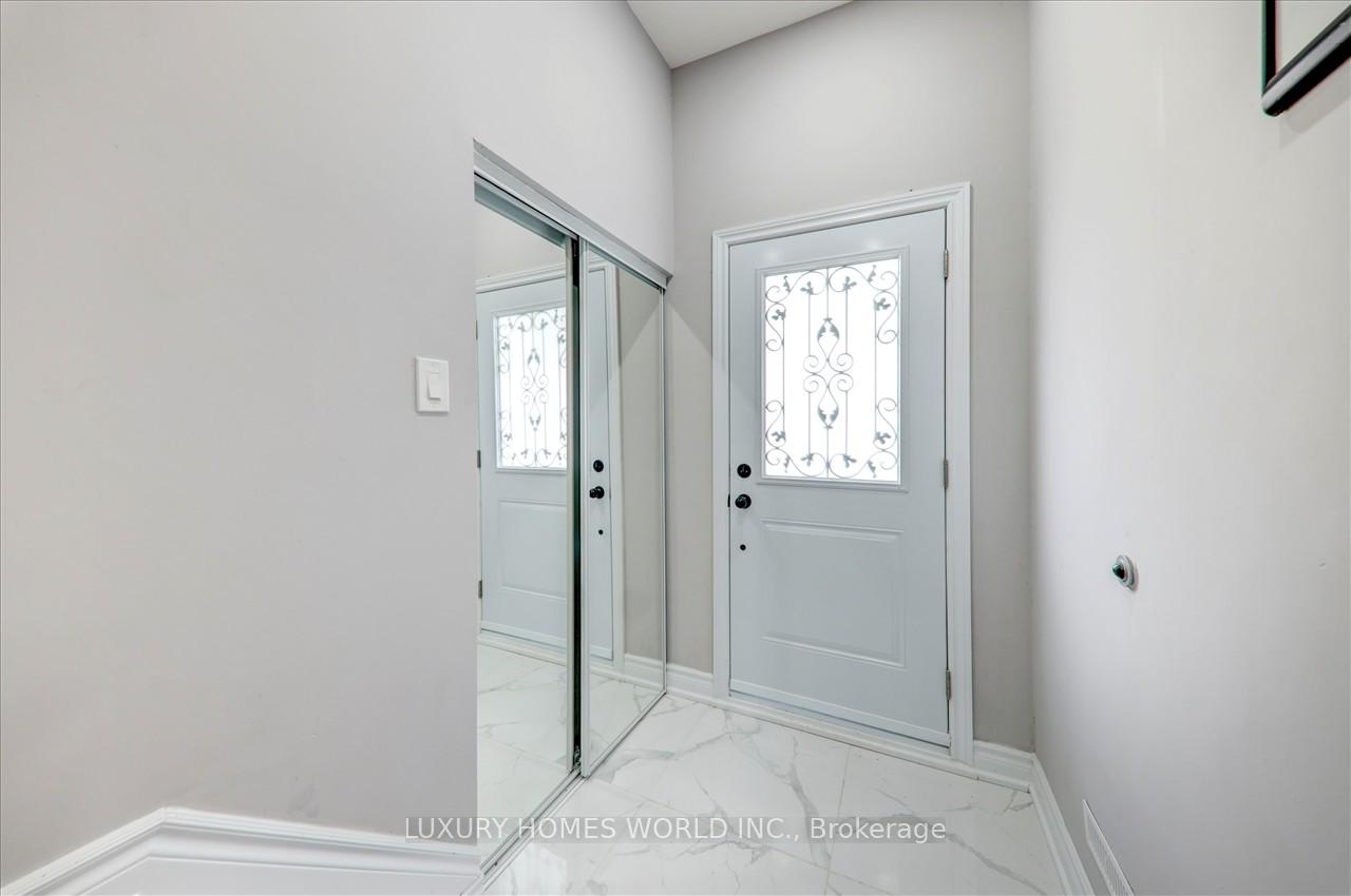 Photo 6 of 951 Essa Crescent, Pickering, West Shore — HOMEH