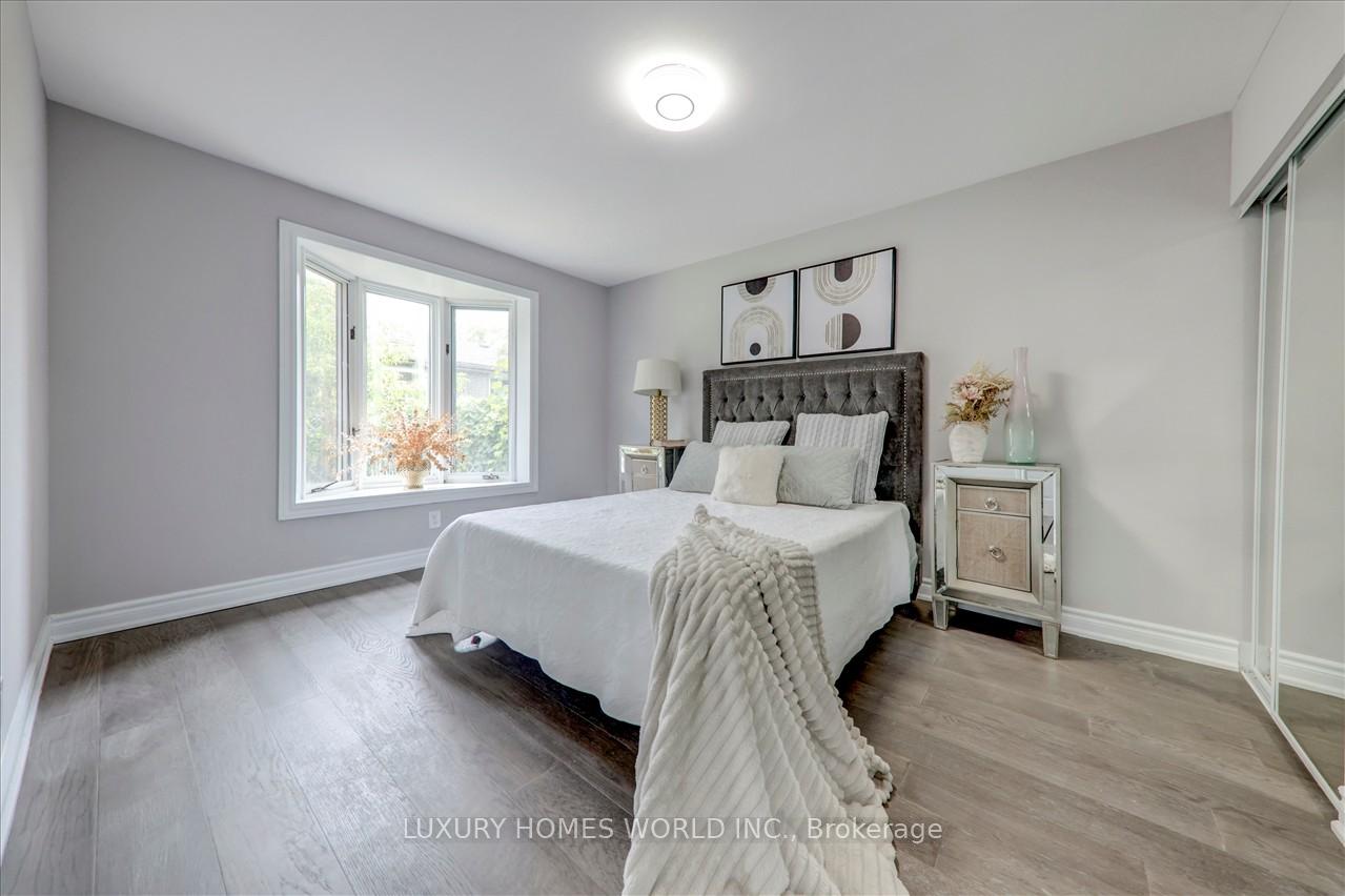Photo 12 of 951 Essa Crescent, Pickering, West Shore — HOMEH