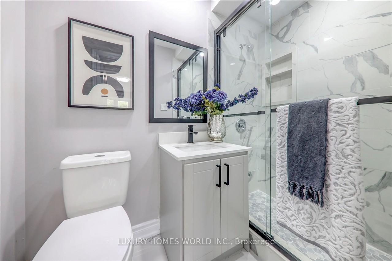 Photo 14 of 951 Essa Crescent, Pickering, West Shore — HOMEH