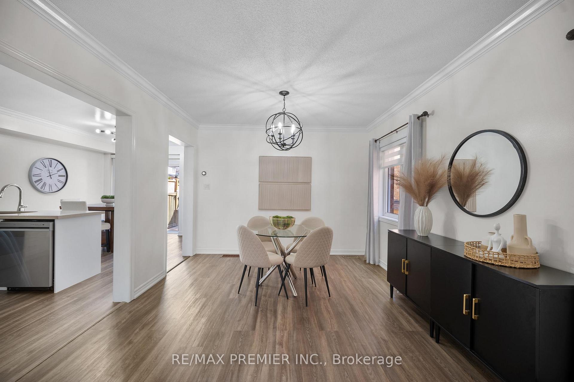 Photo 8 of 271 Peak Point Boulevard, Vaughan, Rural Vaughan — HOMEH