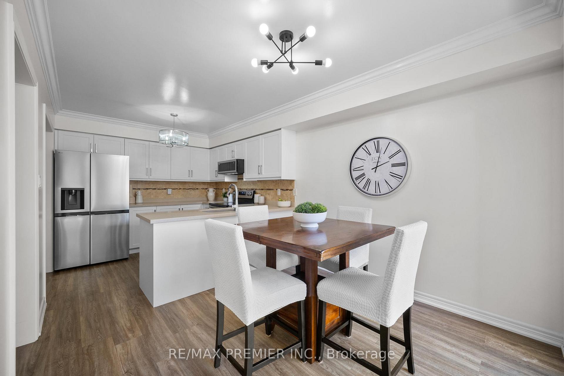 Photo 14 of 271 Peak Point Boulevard, Vaughan, Rural Vaughan — HOMEH
