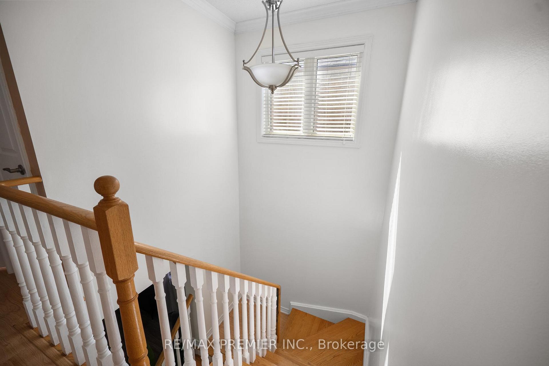 Photo 18 of 271 Peak Point Boulevard, Vaughan, Rural Vaughan — HOMEH